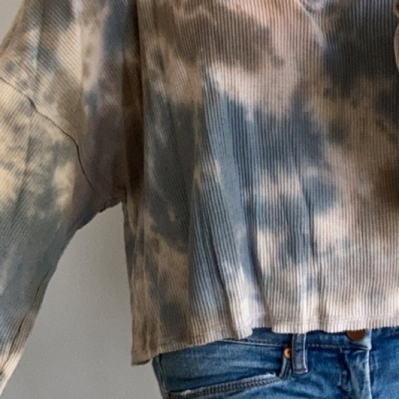 Cropped, Blue & Grey Tie Dye Top - Picture 8 of 8